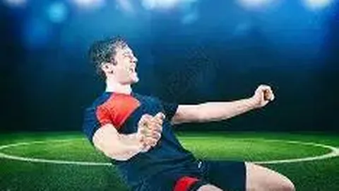 曼联标王2500万欧，球探现场考察科莫边锋迪奥能力